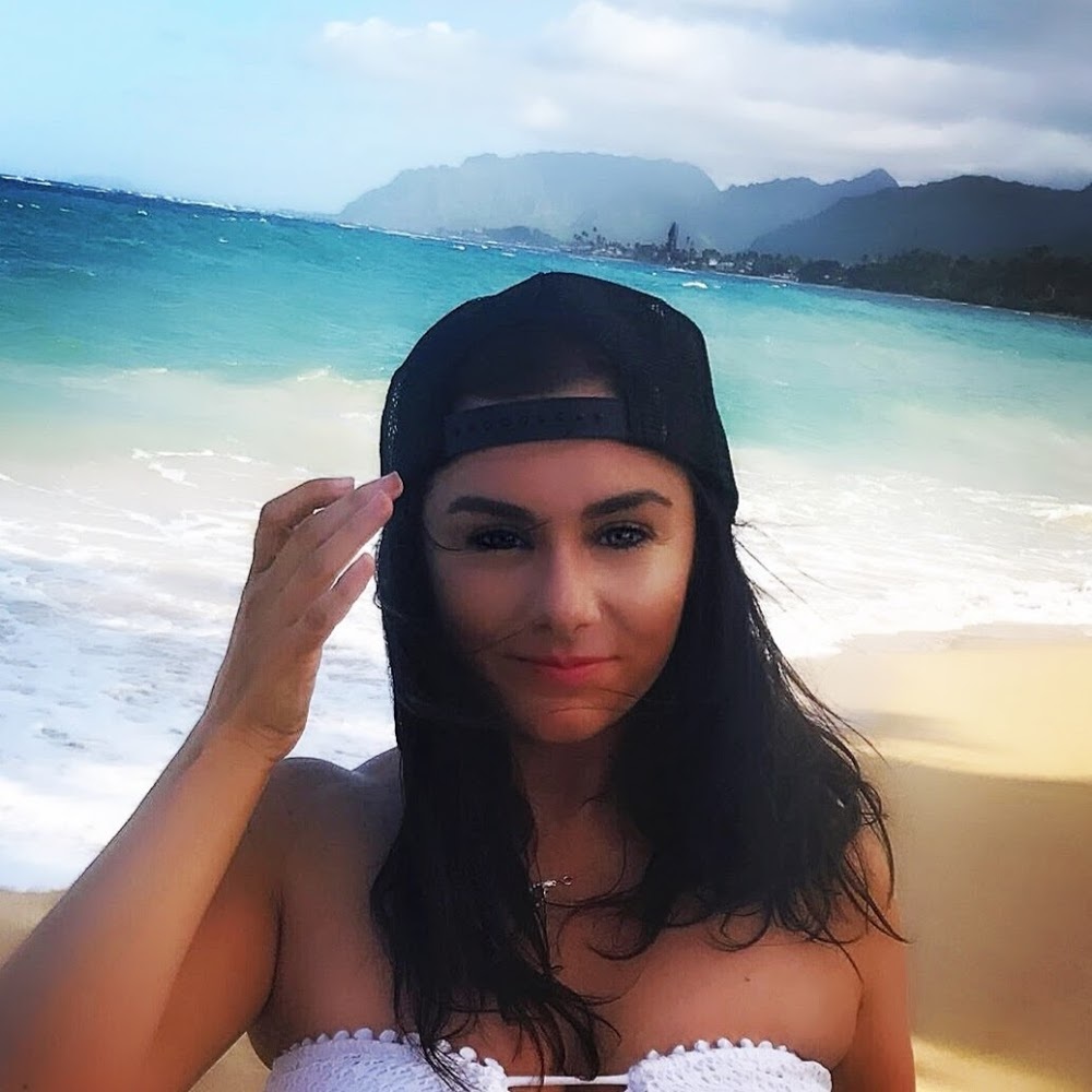 Meet your Posher, Andrea